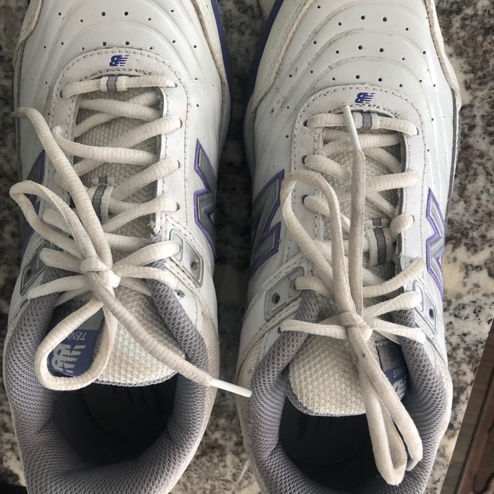 New Balance white leather tennis sneaker 8WW
